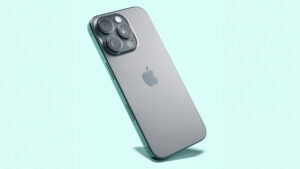 Apple iPhone 16 Review | A17 Pro Performance, Super Retina XDR Display, Dual Camera